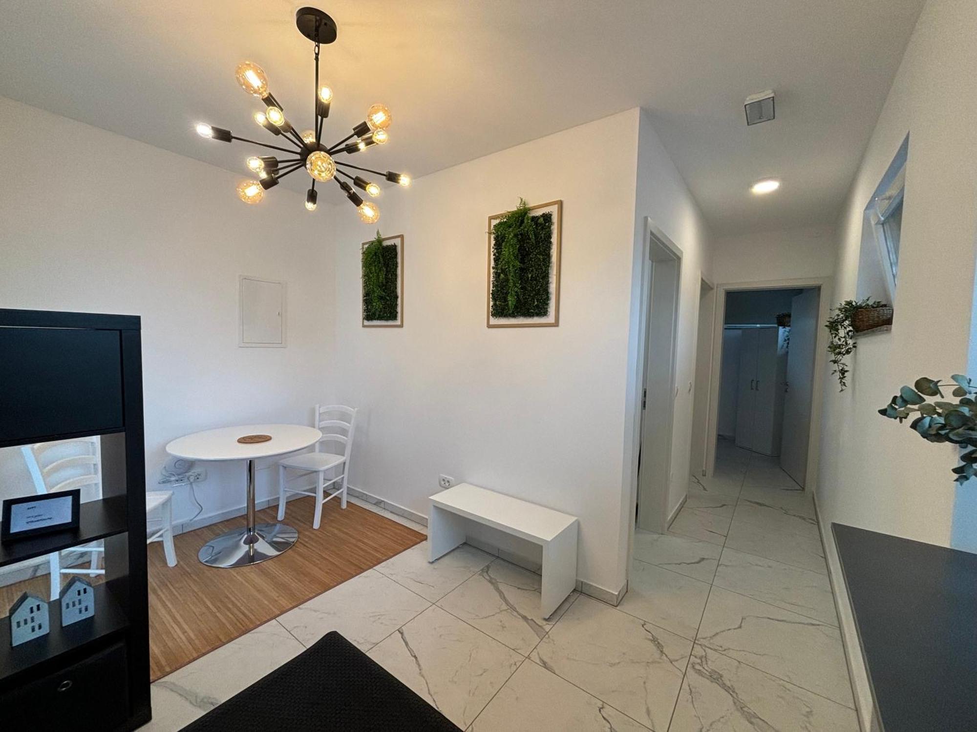 Apartmaji Cepon Ljubljana Phòng bức ảnh
